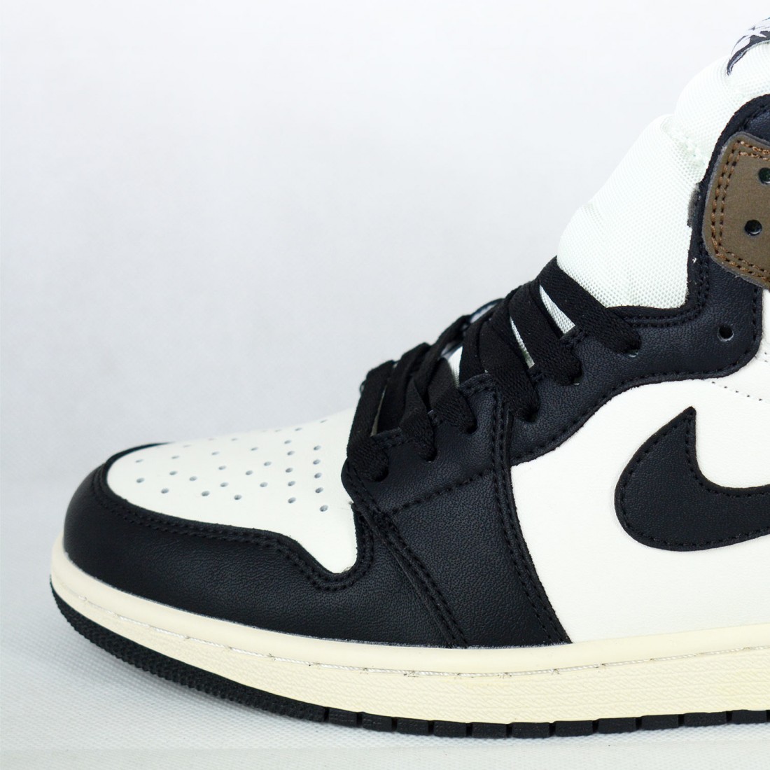 jordan 1 high dark mocha where to buy